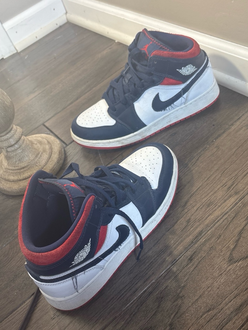 Jordan 1 Mid-Top Sneaker — Navy, White & Red Accents